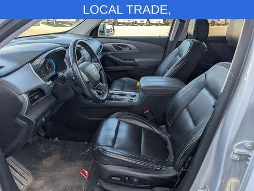 Silver Ice Metallic 2018 Chevrolet Traverse LT Cloth