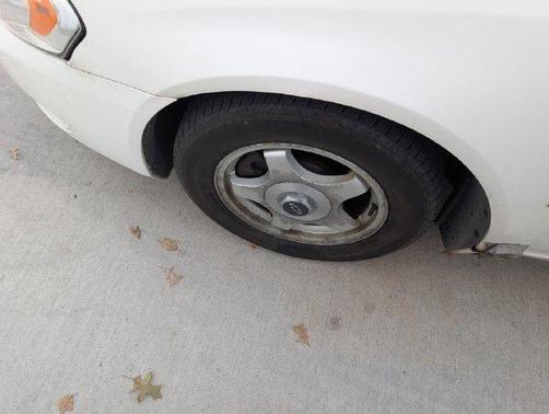 White 2007 Chevrolet Impala LT