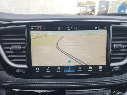 Bright White Clearcoat 2026 Chrysler Pacifica Select