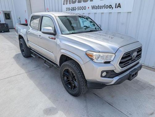 Silver Sky Metallic 2019 Toyota Tacoma SR5
