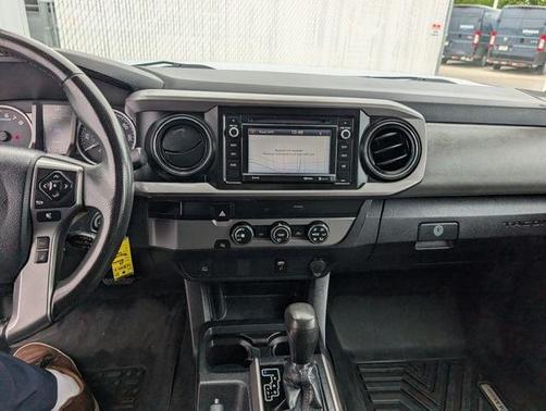 Silver Sky Metallic 2019 Toyota Tacoma SR5