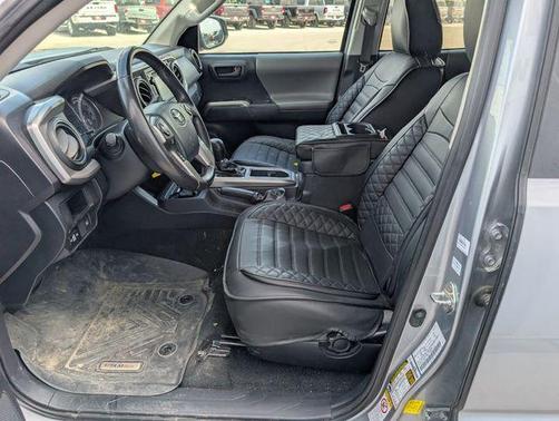 Silver Sky Metallic 2019 Toyota Tacoma SR5