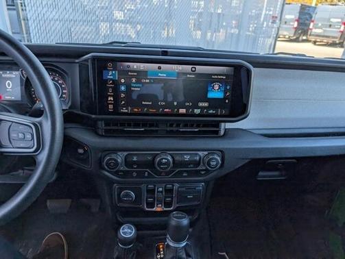 2025 Jeep Gladiator Sport