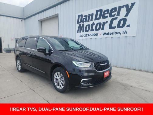 Diamond Black 2026 Chrysler Pacifica Limited