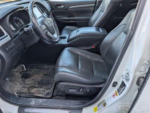 2017 Toyota Highlander Limited Platinum