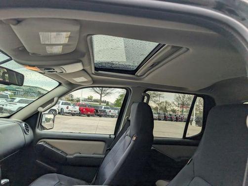 Black 2007 Ford Explorer Sport Trac Limited