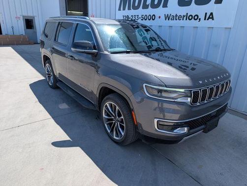 Metallic 2023 Jeep Wagoneer Series II