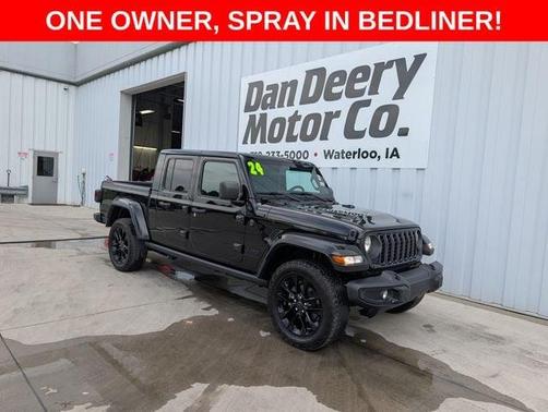 Black Clearcoat 2024 Jeep Gladiator Nighthawk