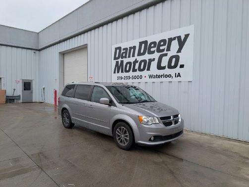 Billet Silver Metallic Clearcoat 2017 Dodge Grand Caravan SXT
