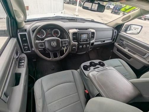 2013 RAM 1500 SLT