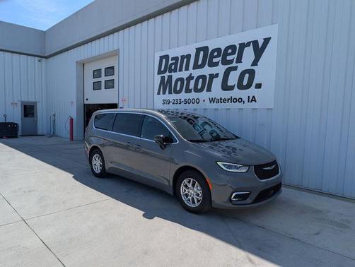Ceramic Gray Clearcoat 2025 Chrysler Pacifica Select