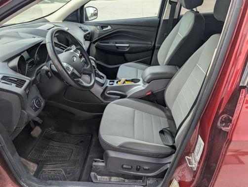 Sunset 2014 Ford Escape SE