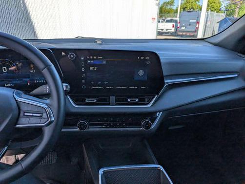 Sterling Gray Metallic 2025 Chevrolet Equinox LT