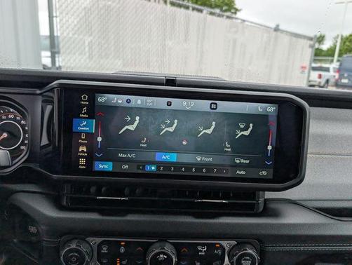 Black Clearcoat 2025 Jeep Wrangler Sahara