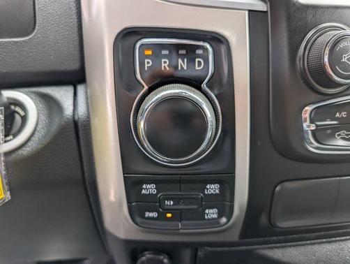 True Blue Pearlcoat 2016 RAM 1500 SLT