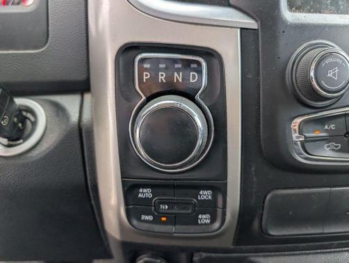 True Blue Pearlcoat 2016 RAM 1500 SLT