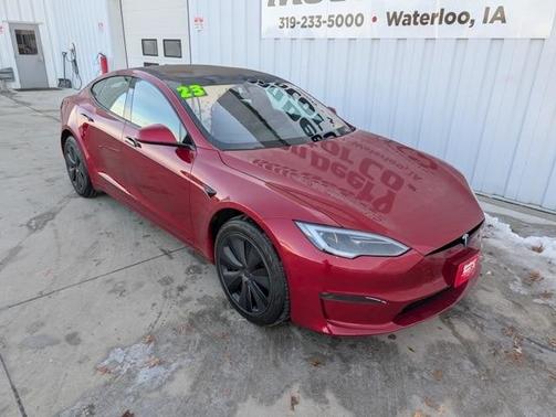 2023 Tesla Model S Standard Range