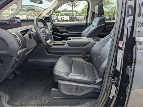 Black Metallic 2025 Ford Expedition Max Platinum