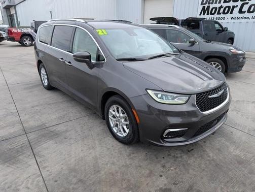 2021 Chrysler Pacifica Touring-L
