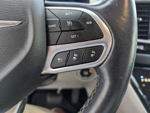 2020 Chrysler Pacifica Touring-L Plus