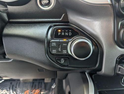 Delmonico Red Pearlcoat 2022 RAM 1500 Big Horn