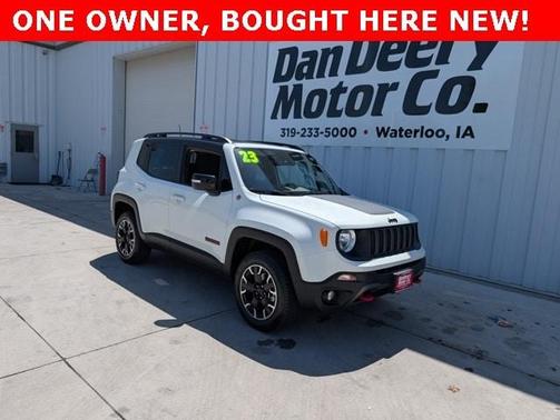 2023 Jeep Renegade Trailhawk