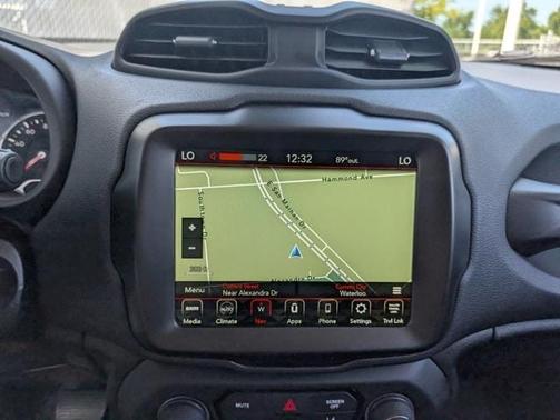 2023 Jeep Renegade Trailhawk