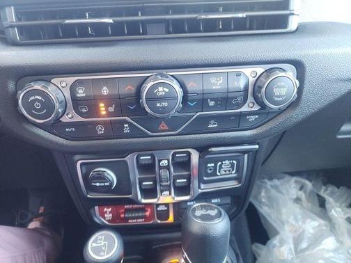 Bright White Clearcoat 2026 Jeep Wrangler Sport