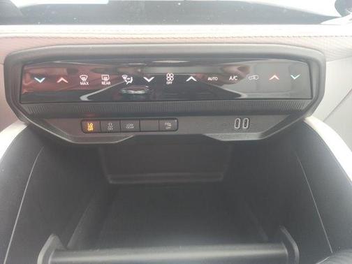 2026 Jeep Cherokee LAREDO/LIMITED