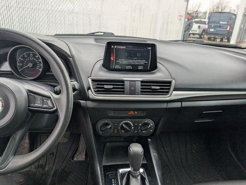 2018 Mazda Mazda3 Sport