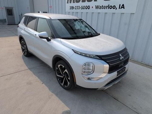 2024 Mitsubishi Outlander SE