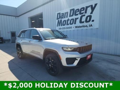 2025 Jeep Grand Cherokee Laredo