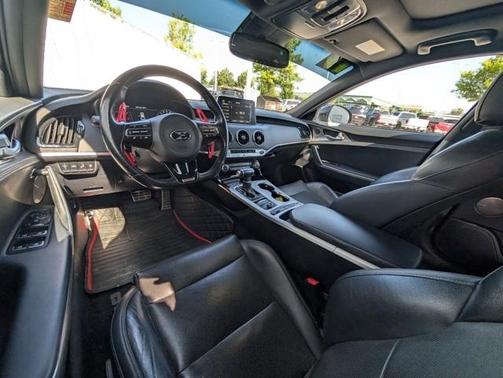 2019 Kia Stinger GT1
