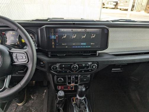 2025 Jeep Wrangler 4xe Sport