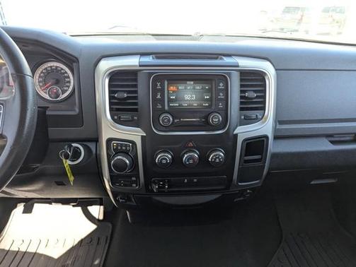 2018 RAM 1500 SLT