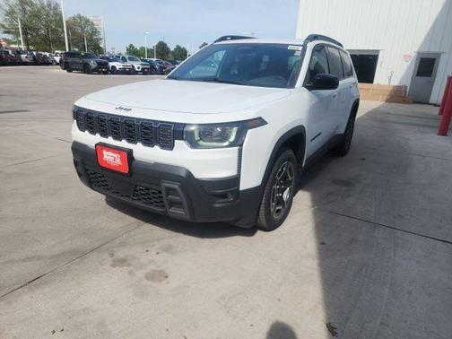 Bright White Clearcoat 2026 Jeep Cherokee LAREDO/LIMITED