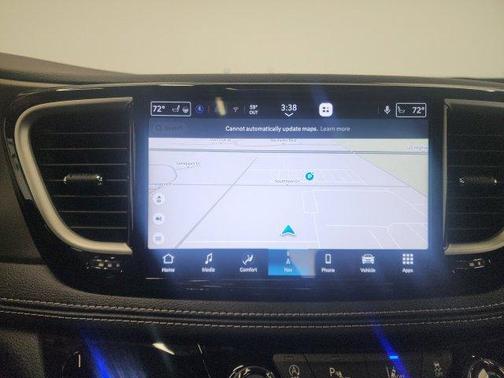 Diamond Black 2027 Chrysler Pacifica Limited