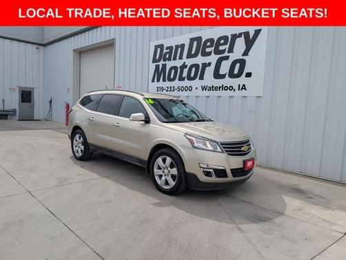 Champagne Silver 2016 Chevrolet Traverse 1LT