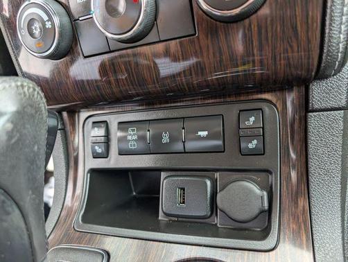 Champagne Silver 2016 Chevrolet Traverse 1LT