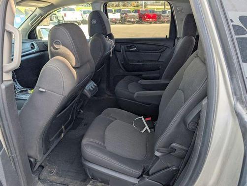 Champagne Silver 2016 Chevrolet Traverse 1LT