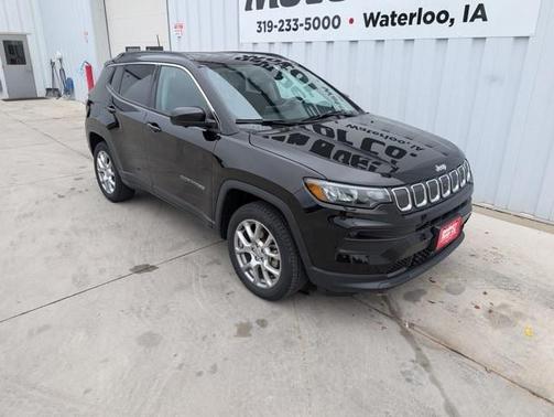 2022 Jeep Compass Latitude Lux