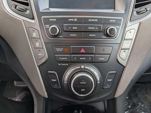 2018 Hyundai SANTA FE SE