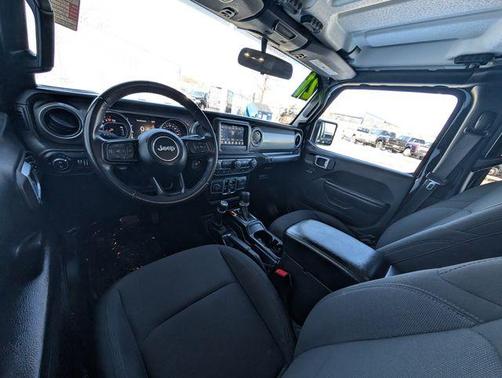 Black Clearcoat 2021 Jeep Gladiator Sport