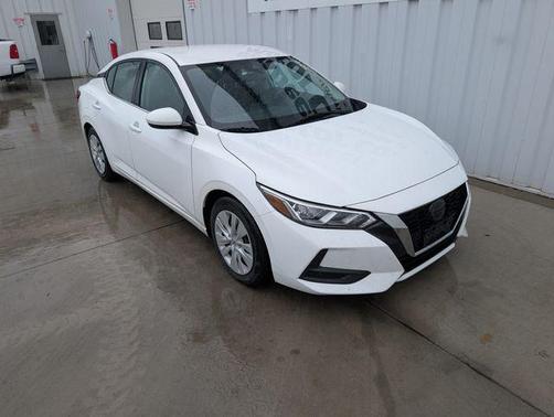 Cloud White 2022 Nissan Sentra S