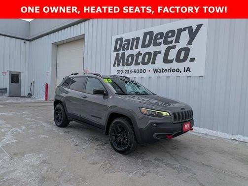 2023 Jeep Cherokee Trailhawk