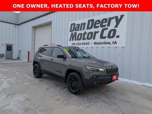2023 Jeep Cherokee Trailhawk