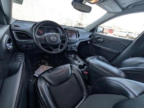 2023 Jeep Cherokee Trailhawk