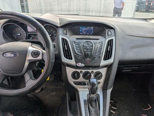 Sterling Gray Metallic 2014 Ford Focus SE