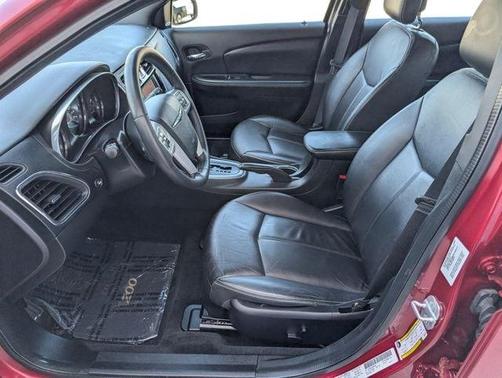 2013 Chrysler 200 Limited