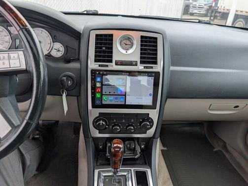 2005 Chrysler 300C Base